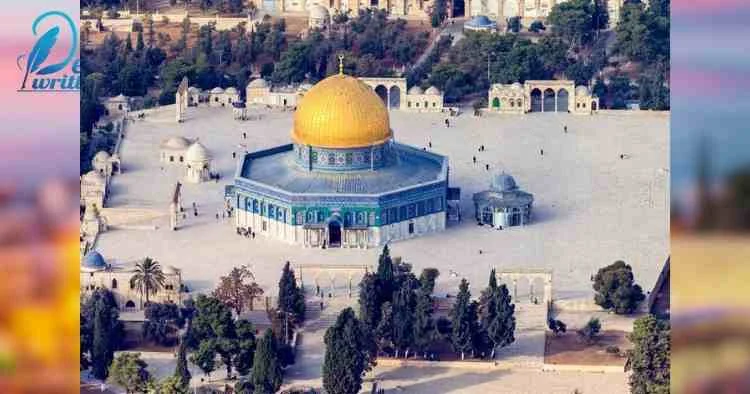 A photo depicting a protest in the Israel-Palestine conflict